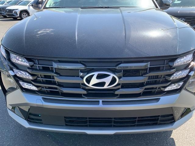 new 2025 Hyundai TUCSON Hybrid car, priced at $36,152