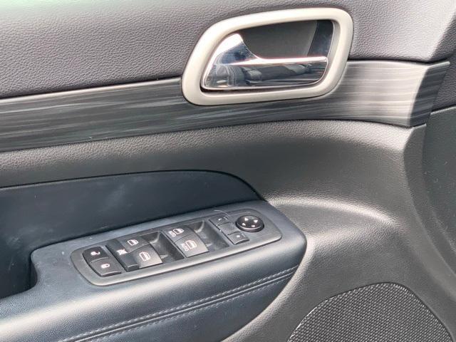 used 2020 Jeep Grand Cherokee car, priced at $24,447