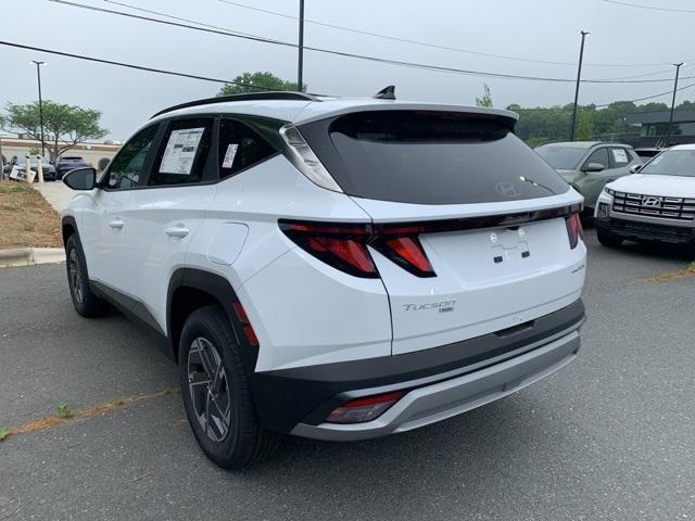 new 2025 Hyundai TUCSON Hybrid car, priced at $33,637