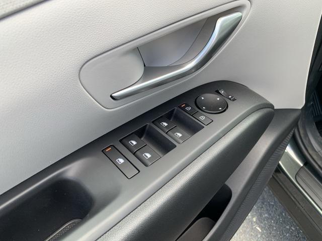 new 2025 Hyundai TUCSON Hybrid car, priced at $34,462