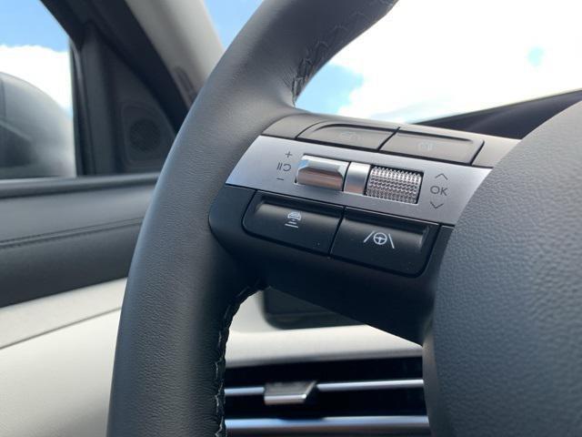 new 2025 Hyundai TUCSON Hybrid car, priced at $34,462