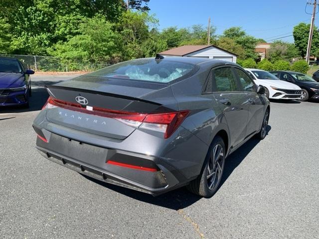 new 2025 Hyundai Elantra car, priced at $22,921