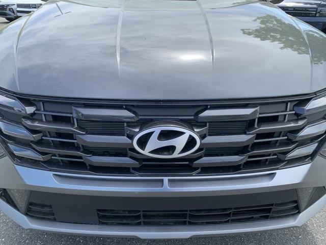 new 2025 Hyundai Tucson car, priced at $33,950