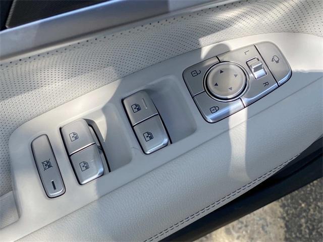 new 2025 Genesis G70 car, priced at $53,155