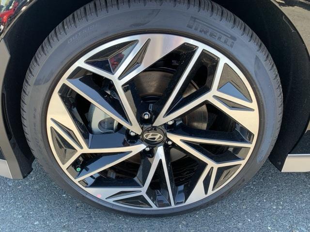 new 2025 Hyundai IONIQ 6 car, priced at $39,968