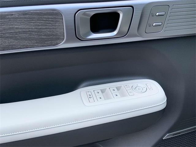 used 2024 Hyundai Santa Fe car, priced at $42,000