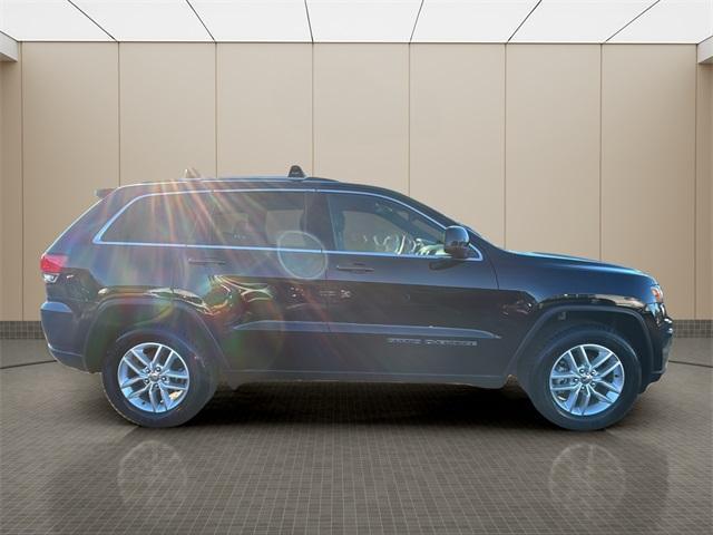 used 2017 Jeep Grand Cherokee car, priced at $14,000