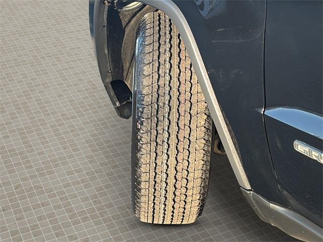 used 2017 Jeep Grand Cherokee car, priced at $14,000