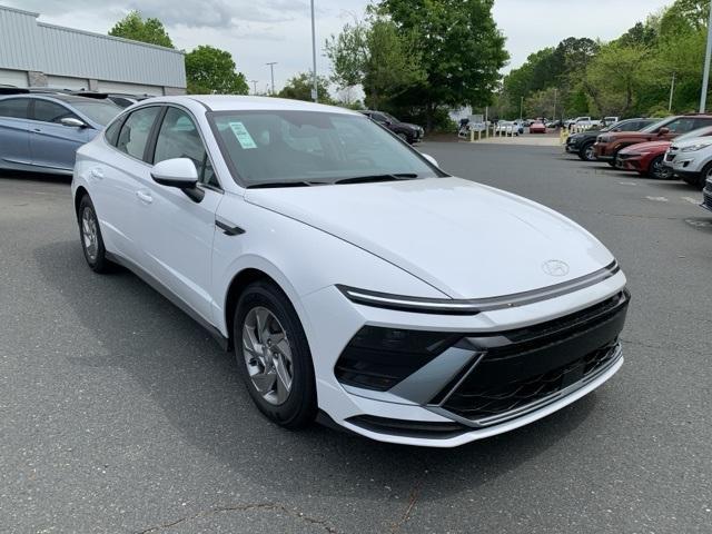 new 2025 Hyundai Sonata car, priced at $26,140