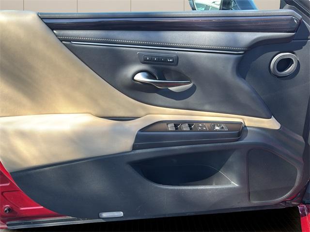 used 2019 Lexus ES 350 car, priced at $27,300
