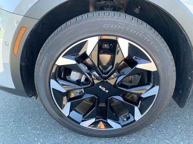 used 2024 Kia Sorento car, priced at $34,855