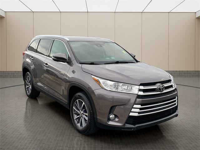 used 2019 Toyota Highlander car, priced at $20,400