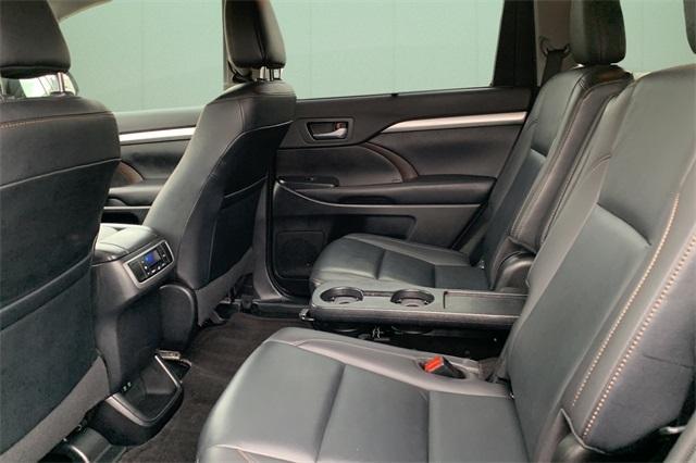 used 2019 Toyota Highlander car, priced at $20,400