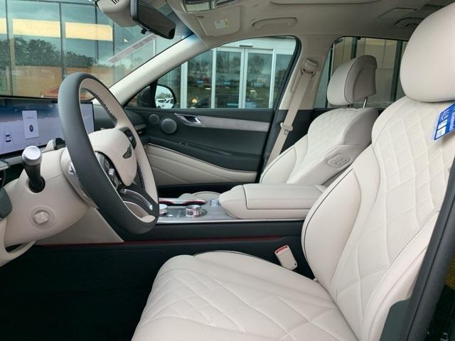 new 2025 Genesis GV80 car, priced at $82,080