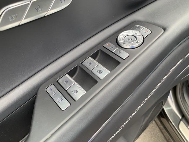 new 2025 Genesis GV80 car, priced at $77,084