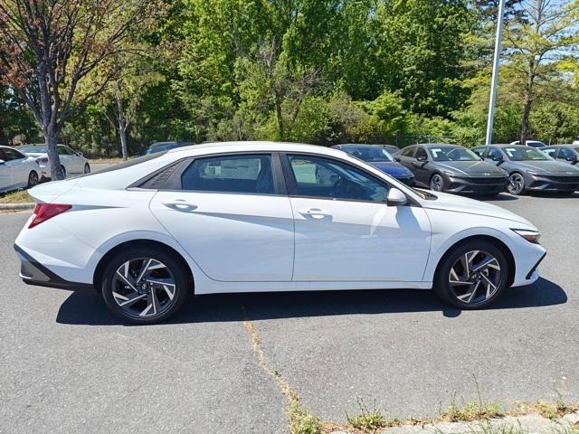 new 2025 Hyundai Elantra car, priced at $26,101