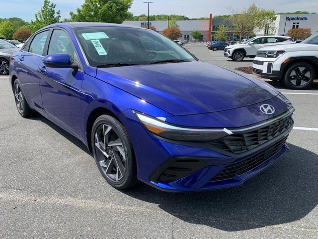 new 2025 Hyundai Elantra car, priced at $26,581