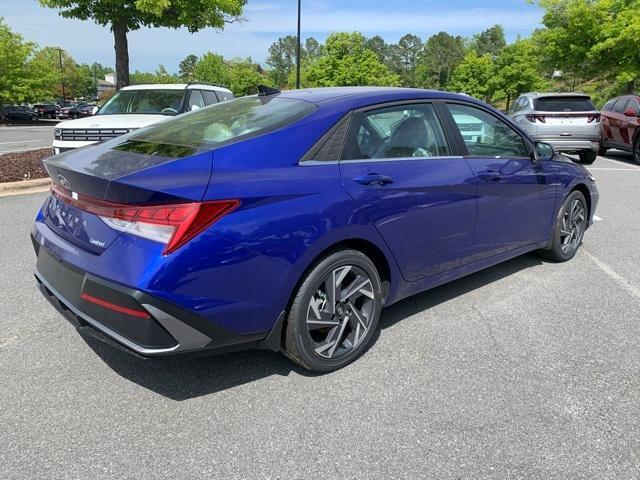 new 2025 Hyundai Elantra car, priced at $26,581