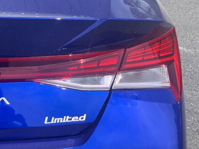 new 2025 Hyundai Elantra car, priced at $26,581