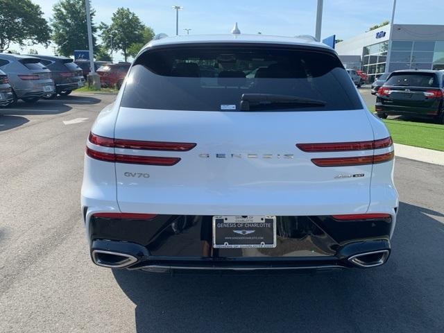 new 2026 Genesis GV70 car