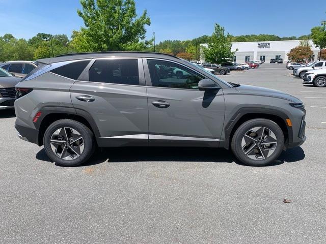 new 2025 Hyundai Tucson car, priced at $32,483