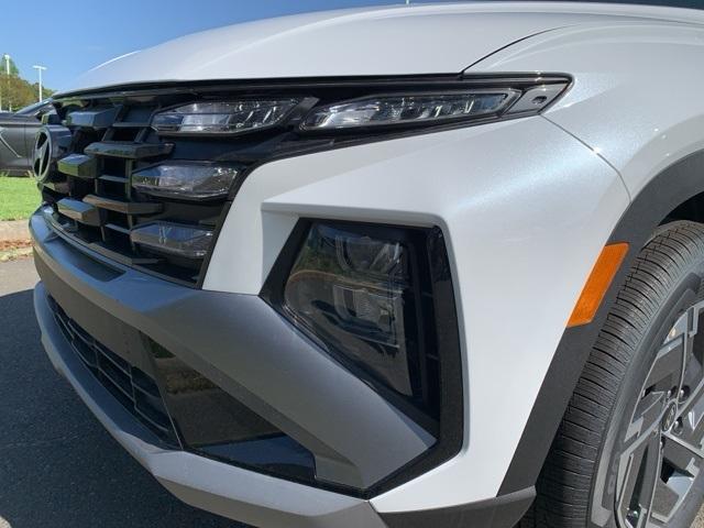 new 2025 Hyundai TUCSON Hybrid car, priced at $33,721