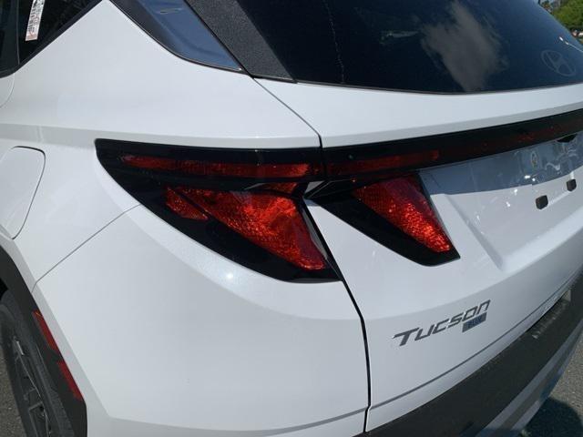 new 2025 Hyundai TUCSON Hybrid car, priced at $31,971