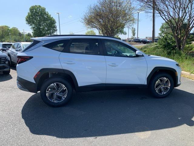 new 2025 Hyundai TUCSON Hybrid car, priced at $31,971