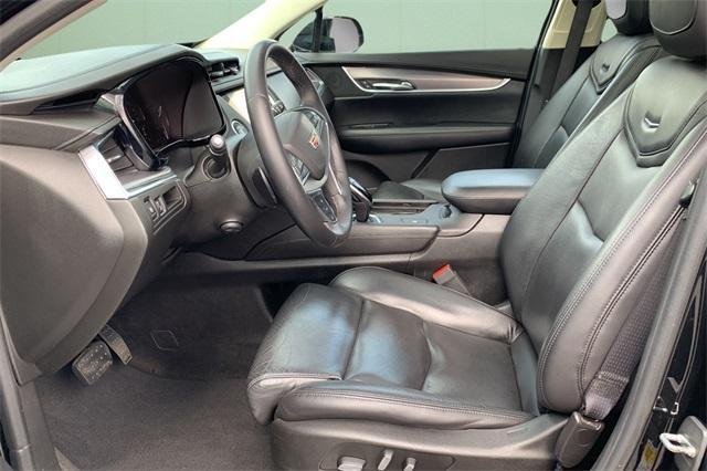 used 2017 Cadillac XT5 car, priced at $16,300