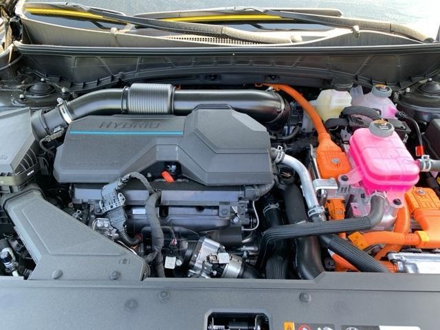 new 2025 Hyundai TUCSON Hybrid car, priced at $33,236
