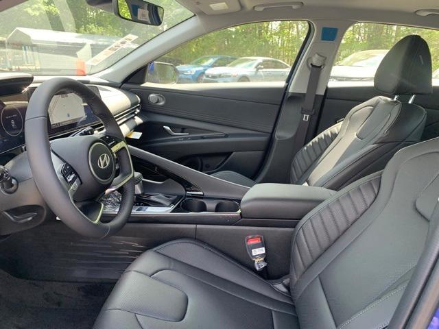 new 2025 Hyundai Elantra car, priced at $26,571