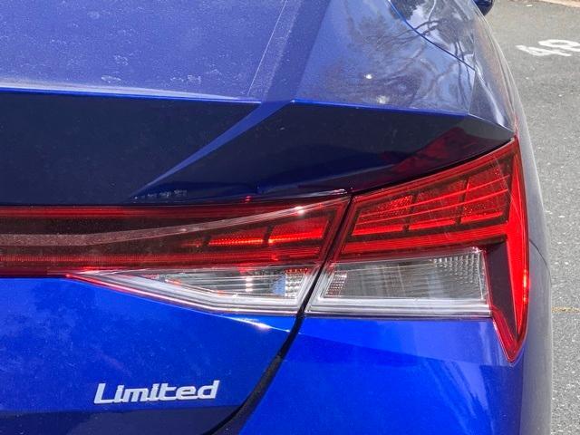 new 2025 Hyundai Elantra car, priced at $26,571