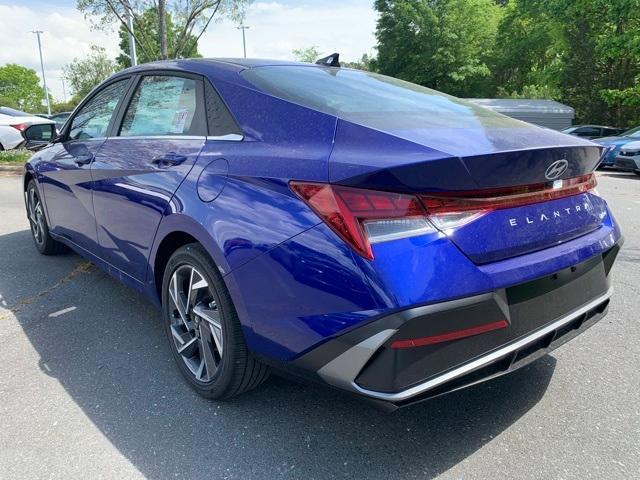 new 2025 Hyundai Elantra car, priced at $26,571