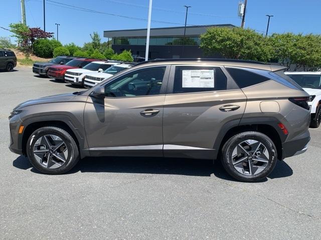new 2025 Hyundai TUCSON Hybrid car, priced at $36,314