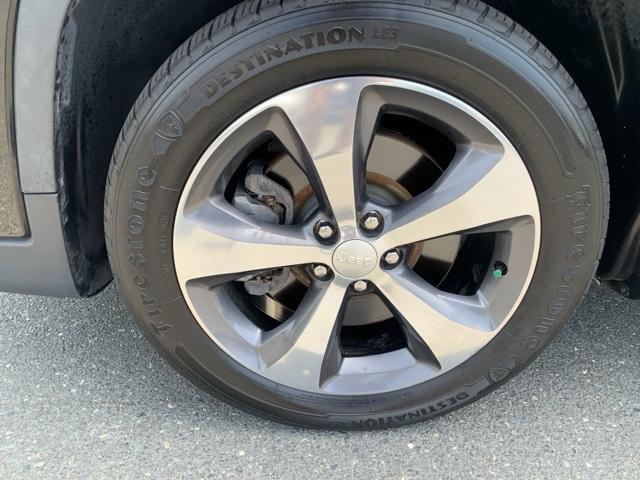 used 2019 Jeep Cherokee car, priced at $20,000