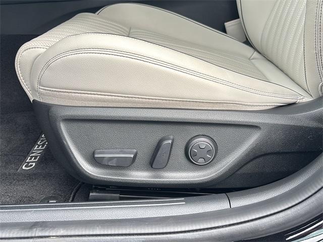 used 2025 Genesis G70 car, priced at $40,000