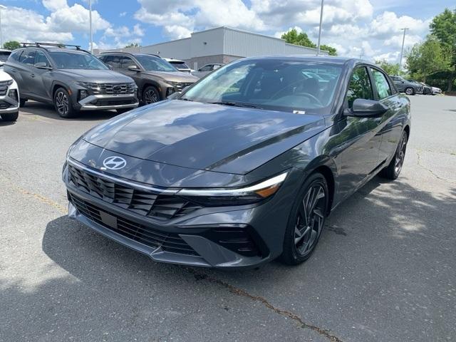 new 2025 Hyundai Elantra car, priced at $25,612