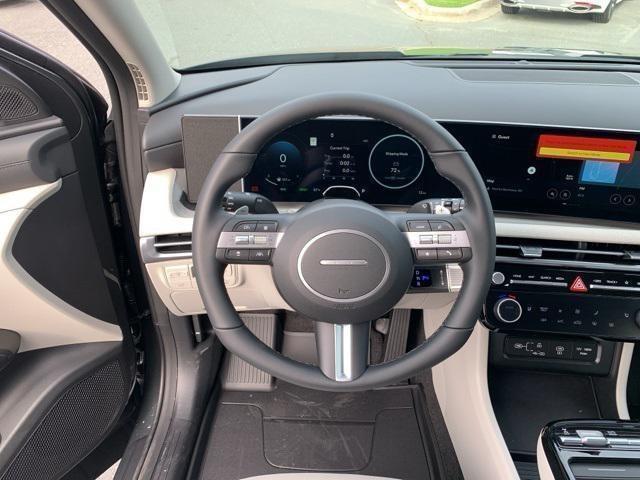 new 2025 Hyundai TUCSON Hybrid car, priced at $34,462