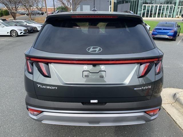 new 2025 Hyundai TUCSON Hybrid car, priced at $34,462