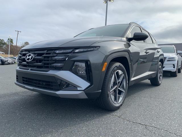 new 2025 Hyundai TUCSON Hybrid car, priced at $34,462