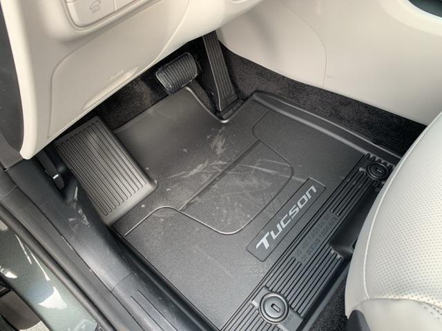 new 2025 Hyundai TUCSON Hybrid car, priced at $34,462