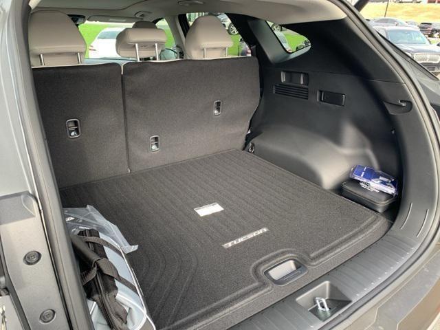 new 2025 Hyundai TUCSON Hybrid car, priced at $34,462