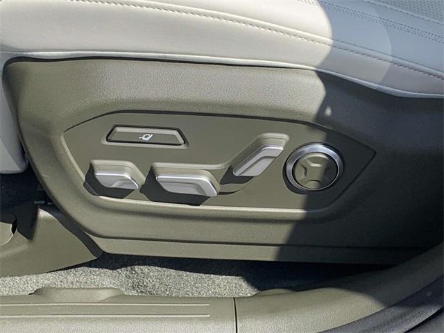 new 2025 Hyundai Santa Fe car, priced at $44,681