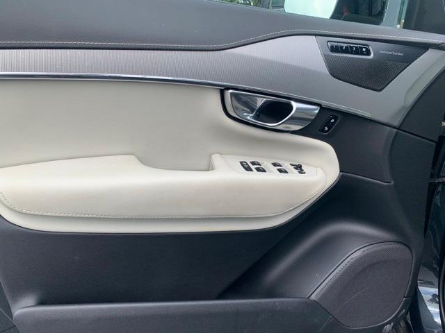 used 2022 Volvo XC90 Recharge Plug-In Hybrid car, priced at $40,384