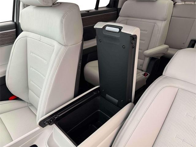 new 2026 Hyundai SANTA FE HEV car, priced at $46,586