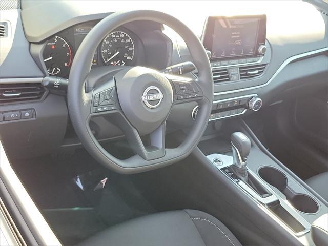 new 2025 Nissan Altima car, priced at $25,640