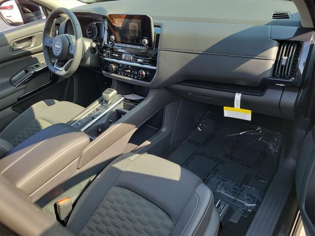 new 2024 Nissan Pathfinder car, priced at $44,245