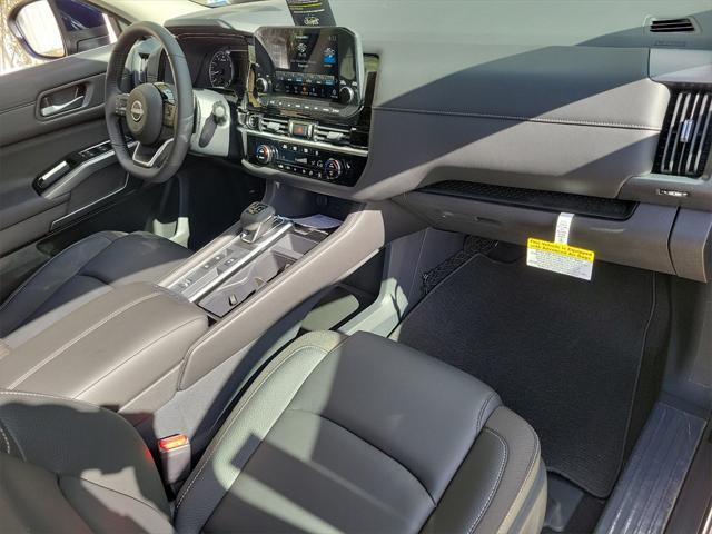 new 2024 Nissan Pathfinder car, priced at $45,280