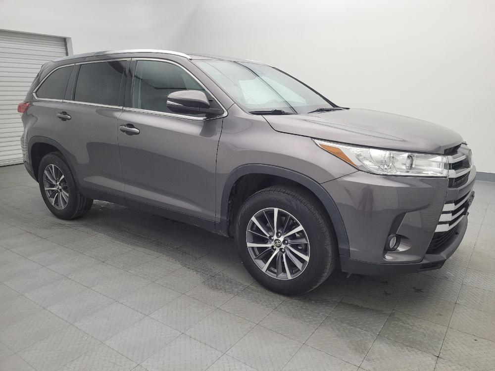 used 2019 Toyota Highlander car, priced at $24,095