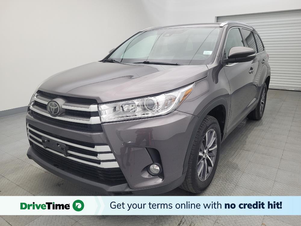 used 2019 Toyota Highlander car, priced at $25,195